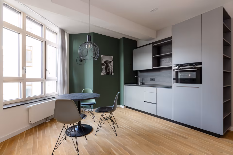 Beyond ordinary – voll ausgestattete Luxuswohnung in zentraler Lage in Gutleutviertel, Frankfurt am Main