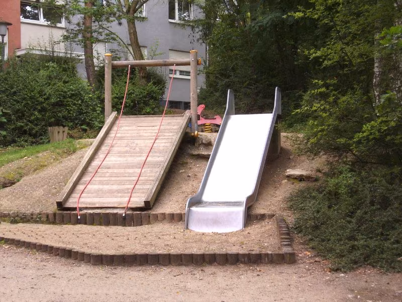 Gemütliche 2-Zimmerwohnung mit Balkon und Keller! in Wiesbaden