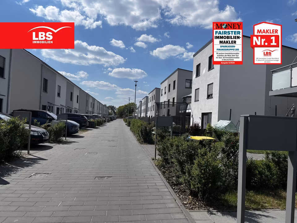 Stadthaus mit 5 Zimmern, Terrasse, Balkon + Stellplatz in Hellersdorf, Berlin