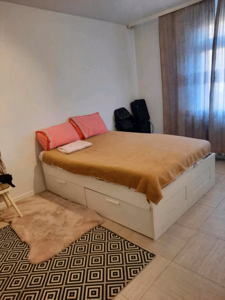 1 ziimmer küche Bad wohnung in Wiesbaden