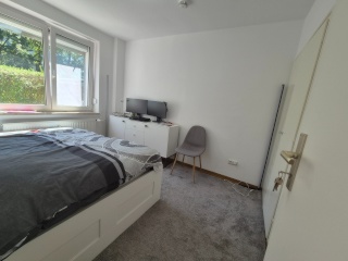 Möbliertes Zimmer in 2-WG in Praunheim, Frankfurt am Main