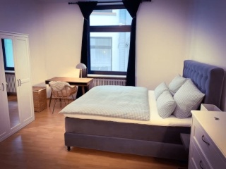 Ordentliches und schönes Zimmer in Frankfurt am Main in Altstadt, Frankfurt am Main