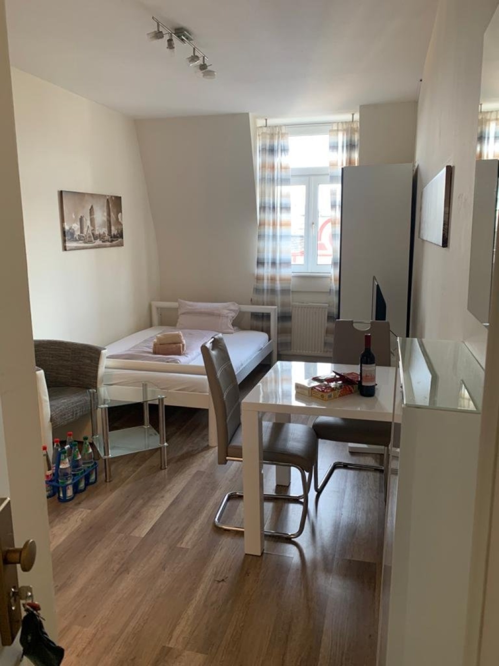 Schön möbliertes Apartment in Frankfurt Bornheim in Bornheim, Frankfurt am Main