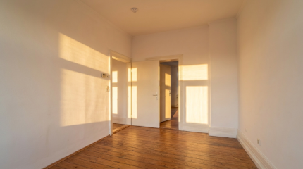 3er-WG im Altbau mit Dielenboden - Frankfurt-Gutleutviertel in Frankfurt am Main