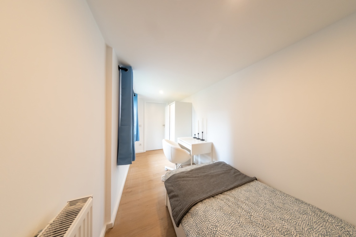 Fully furnished living | 60528-K28-1OGZI2 in Niederrad, Frankfurt am Main